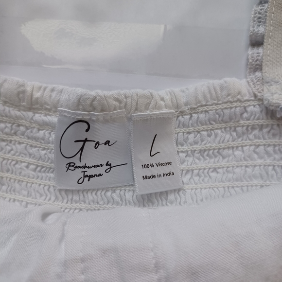 Goa Beachwear By Japna Women Sleeveless Crop Top Large White -Button Accents - Picture 6 of 14